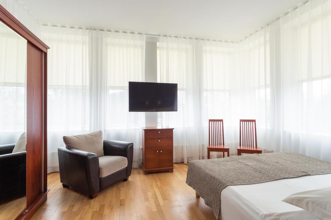 Wesset Hotel